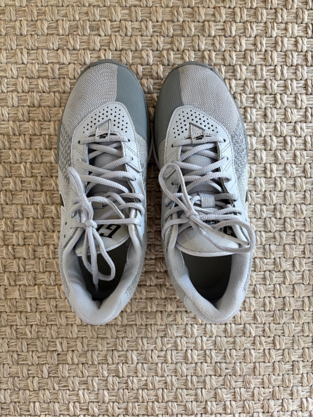 Nike Men’s GT Academy Basketball Shoes (8)